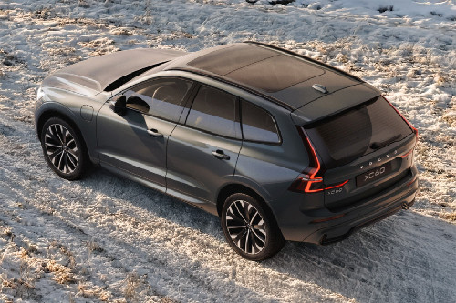 Rear Medium View of Volvo XC60