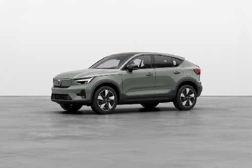 Rear Cross View of Volvo C40 Recharge