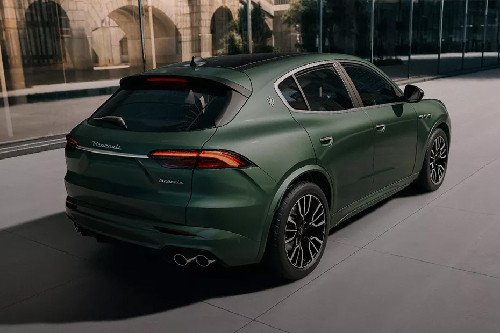 Grecale Rear angle view