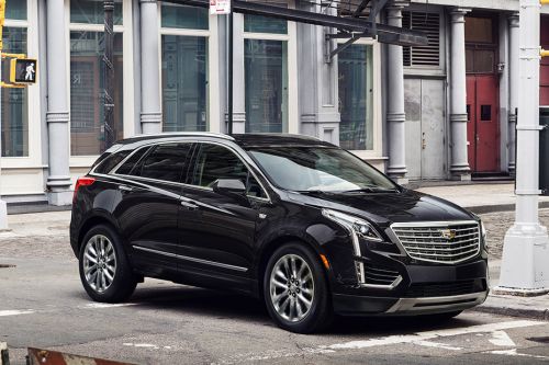 Cadillac XT5 Front Cross Side View