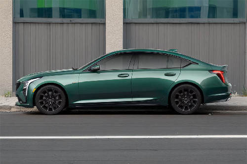 CT5 V Side view