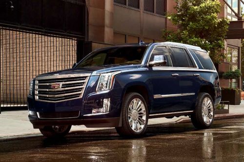 Cadillac Escalade (2023-2024) Front Side View