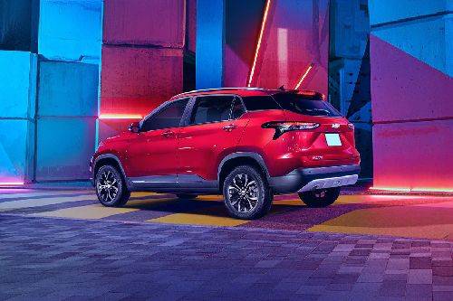 Rear Medium View of Chevrolet Groove