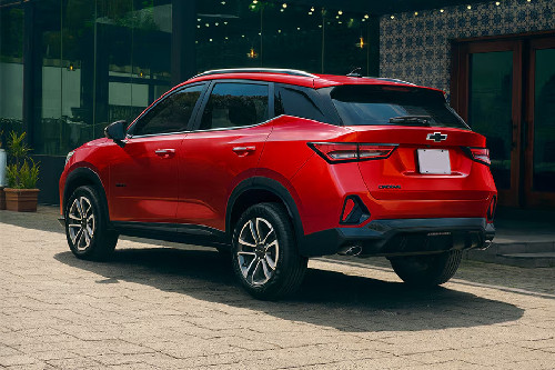 Rear Cross Side View of Chevrolet Groove