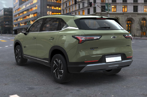 Rear Medium View of Chevrolet Captiva Phev	