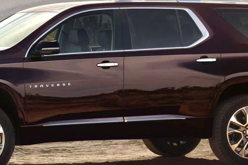Traverse (2012-2021) Door handle