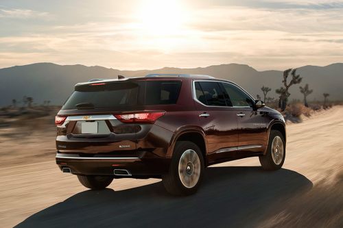 Traverse (2012-2021) Rear angle view