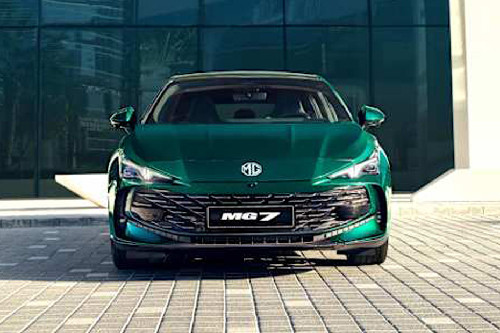 Full Front View of 7