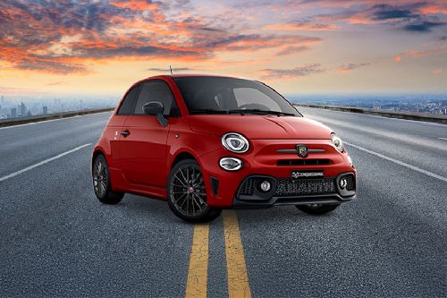 Abarth 695 (2022-2023) Front Medium View
