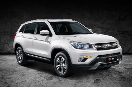 Changan CS75 Front Cross Side View