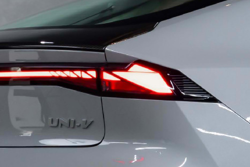 UNI-V Tail light