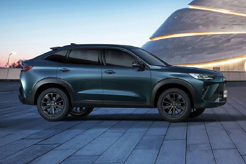 H6 GT Medium Angle Front View