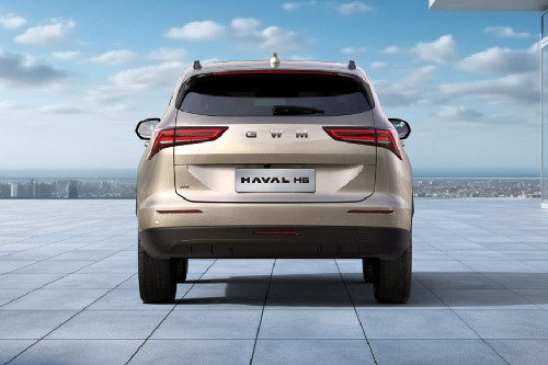 Full Rear View of Haval H6