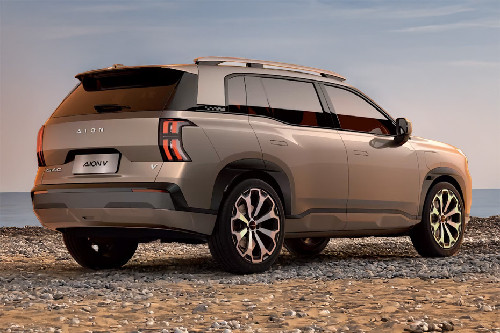 Aion V Rear angle view