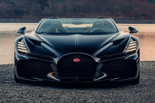 Full Front View of Mistral