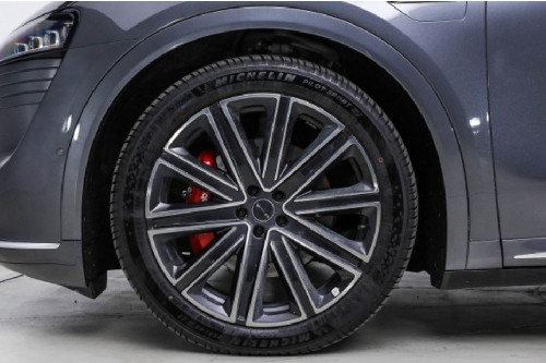 Luxeed R7 Wheel
