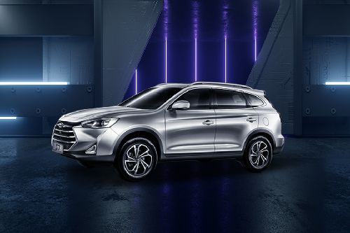 JAC S7 Front Side View