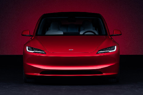 Full Front View of Model 3	 Full Front View of Model 3