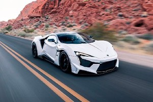 W Motors Fenyr Supersport