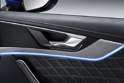door handle interior of Hongqi HS5