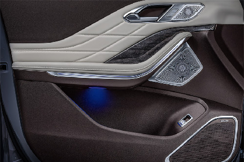 door handle interior of Hongqi HS7