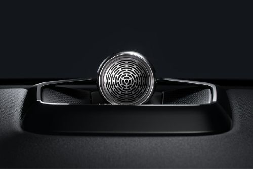 Speakers View of Polestar 3