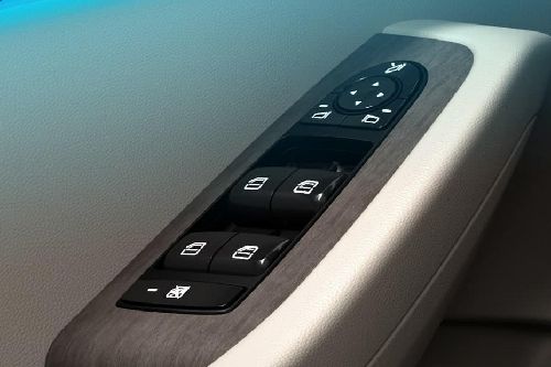 SERES SF  Driver's Side View Door Open