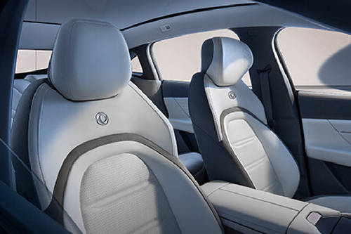 007 Front Seats