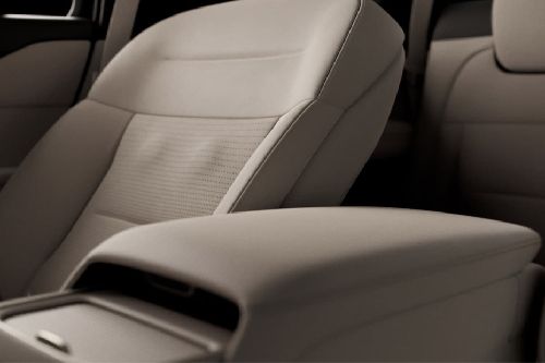 EL8 Armrest Rear