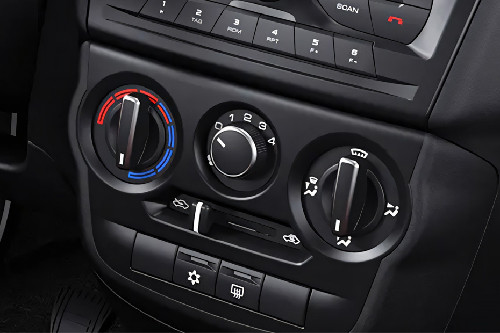 Front AC Controls of Lada Granta Sport Liftback