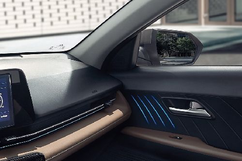 door handle interior of Hyundai Accent