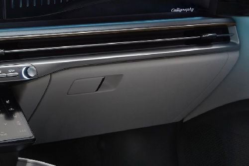 Hyundai Azera Glove Box