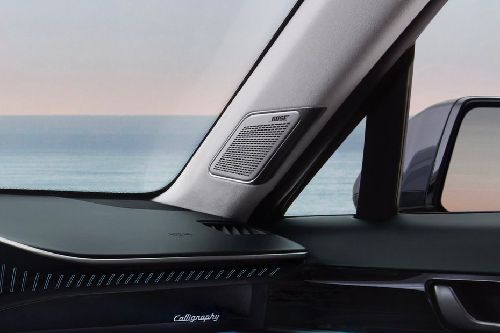 Speakers View of Hyundai Azera