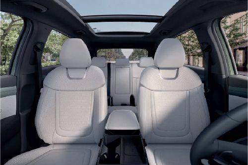 Hyundai Tucson Front And Rear Seats Together