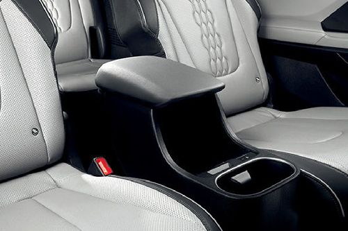 Creta Grand Front Center Divider