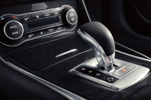 Infiniti Q30 Gear Shifter