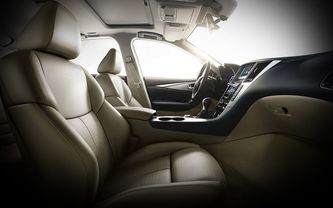 Q50 Hybrid Passenger Seat