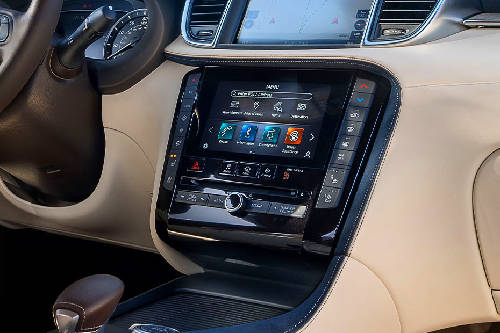 Stereo View of QX50