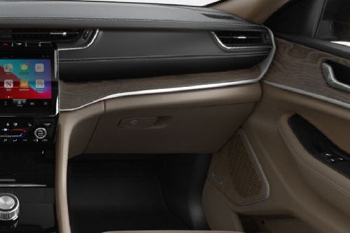 Jeep Grand Cherokee L Glove Box