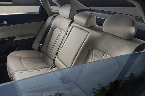 KIA K5 Rear Seats