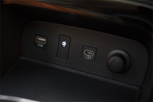Power Accessories Outlet View of KIA Sonet