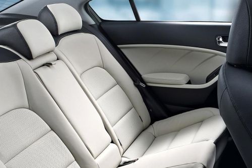 KIA Cerato 5 Door Rear Seats