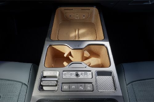 Tasman Front Center Divider
