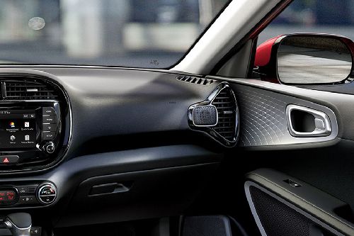 KIA Soul Passengers View