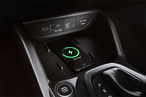 Power Accessories Outlet View of KIA K4