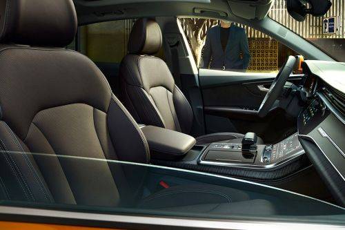Q8 Front Seats