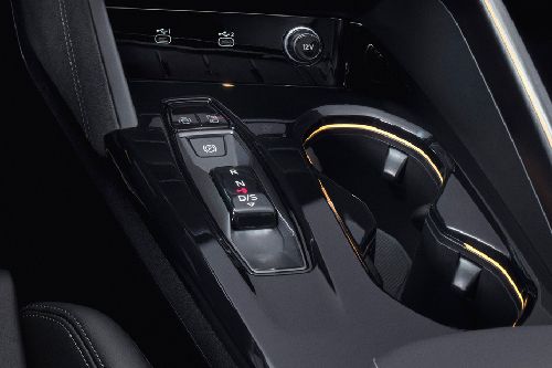 Q5 Cup Holders
