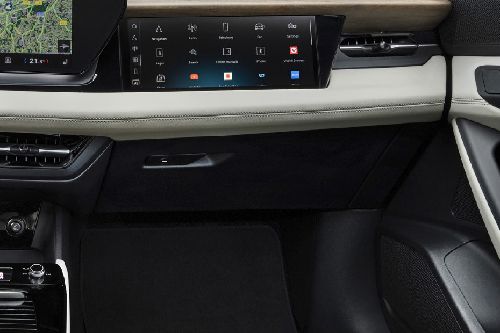 Audi SQ6 E-Tron Glove Box