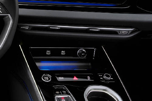 Front AC Controls of Audi A6 2025