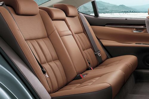 Lexus ES Rear Seats